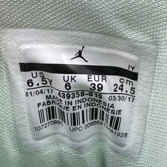 Air Jordan 13 Retro GS 'Mint Foam' - Picture 9 of 10